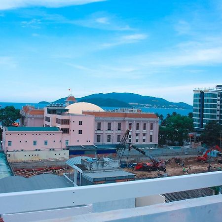 Sea Moon Hotel Nha Trang Bagian luar foto